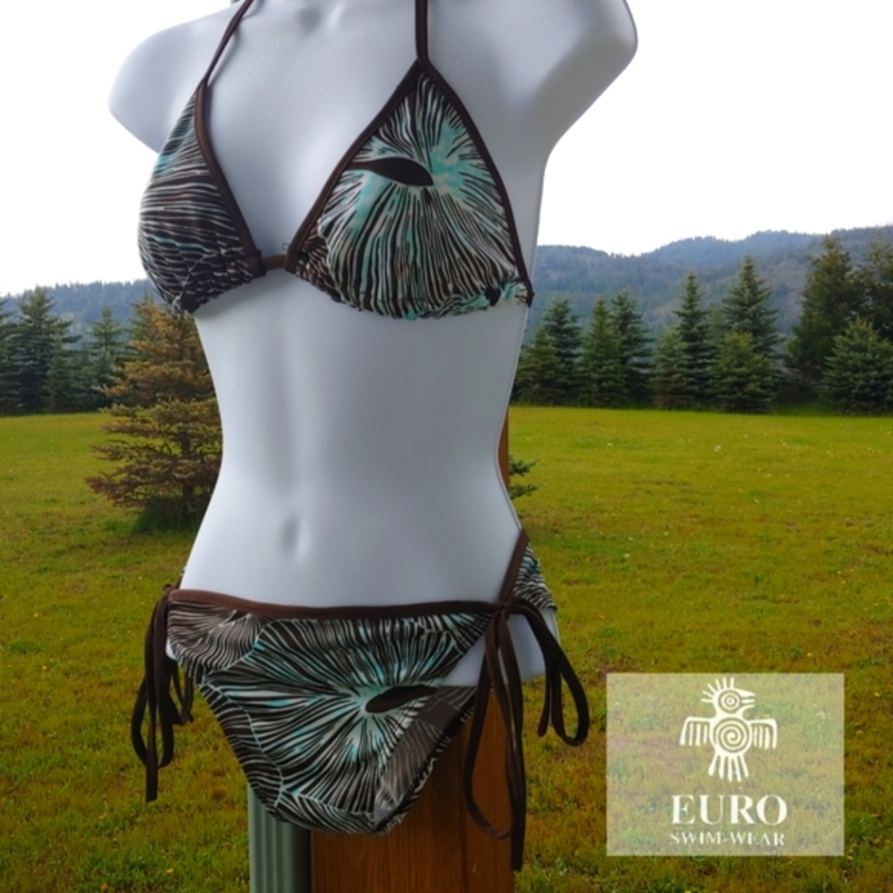NWT Euro Swim-Wear String Bikini, Size Medium ☀🌊